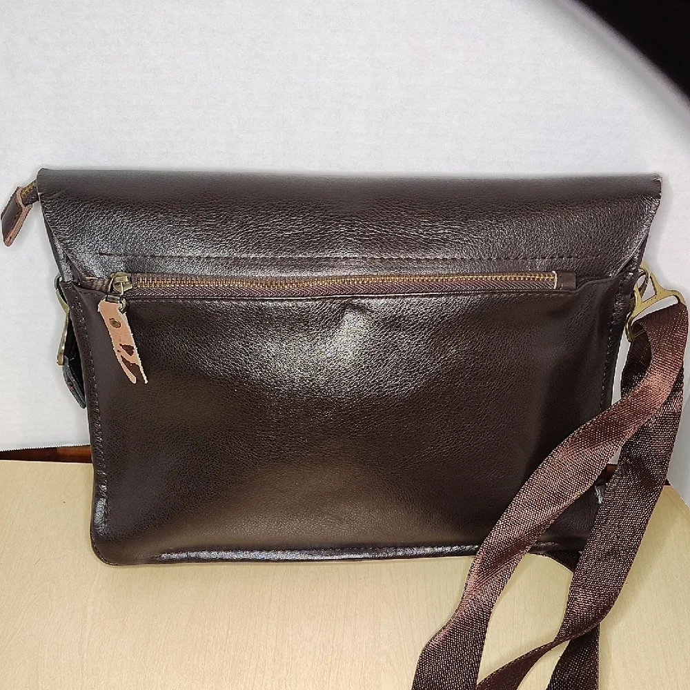 Brown Leather Messenger Bag By Danten's Peigrid